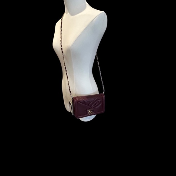 New Badgley Mischka plum crossbody/clutch - Picture 13 of 13